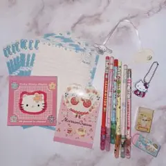 【レトロsanrio】文房具・キーホルダー・ワッペン等13点セット