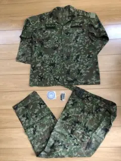 韓国軍　半袖シャツ23年生産　官給品 陸軍パンツ　15年生産　L相当　靴下 韓国軍 半袖シャツ23年生産 官給品 陸軍パンツ 15年生産 L相当 靴下