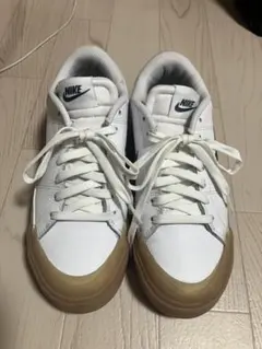 Nike スニーカーコートレガシー