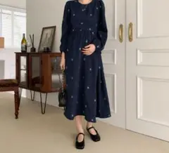 【美品】soim マタニティワンピース フラワー刺繡コーデュロイ ネイビー
