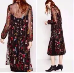 芸能人多数着用ZARA♡人気完売 シアー素材総刺繍ワンピース 花柄 黒