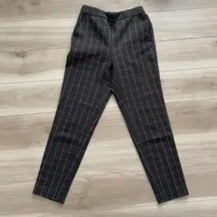 テーパードパンツ　ウエストゴム