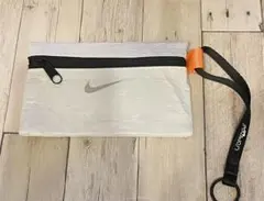 韓国江南NIKEのサムネイル