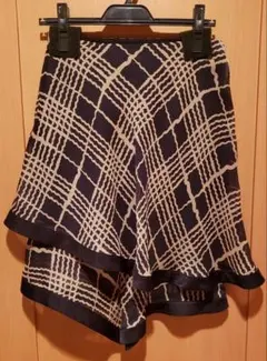【美品】ノーベスパジオ スカートのサムネイル