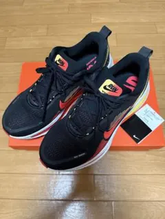 【美品】NIKE ボメロ18 HM6803-016 ランニング シューズ