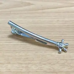 美品 Disney ディズニー ミッキー ネクタイピン シルバー タイピン 手