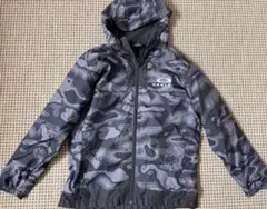 値下げ OAKLEY 迷彩柄フード付ジャケット kids 150のサムネイル