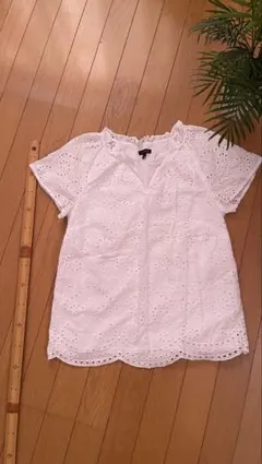 刺繍入りホワイトコットン半袖シャツ Mのサムネイル