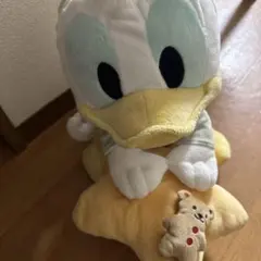 ドナルドダック ぬいぐるみ 星型クッション付き　 日焼けあり