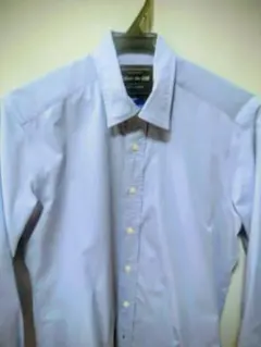 薄い青 ボタンダウンシャツ 長袖