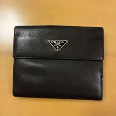 プラダ　財布