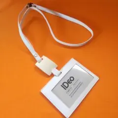 IDeo HUB STYLEパスケース ネックストラップ ホワイト即購入可能！
