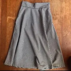 GU ギンガムチェック ミモレ丈 スカート