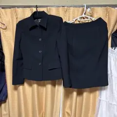 レディース　黒のスカートスーツ上下セット　￼ Mサイズ