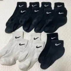スクールソックス　黒　白　NIKE ナイキ　M 23〜25cm 7足 まとめ売り