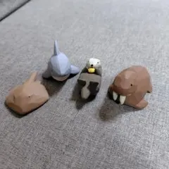 木彫りの動物たち　マスコットフィギュア3