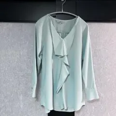美品　ビアッジョブルー　ラッフルフリル　チュニックブラウス 金ボタン