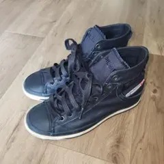 DIESEL ネイビー ハイカットスニーカー