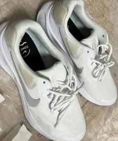 NIKE スニーカー FB2207-100 ホワイト 29cm