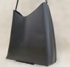 q30【美品】グッチ　GGキャンバス　レザー　ハーフムーンワンショルダーバッグ. GUCCI - q30【美品】グッチ GGキャンバス レザー ハーフムーン