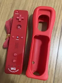 【美品】Wii WiiUリモコンプラス赤＋ジャケット赤＋ストラップ赤