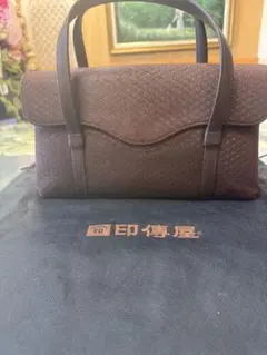 B250【美品】印傳屋☆総柄 ハンドバッグ ブラック ゴールド金具 鹿革 