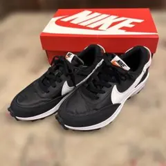 新品未使用　WMNS NIKE WAFFLE DEBUT 23センチ