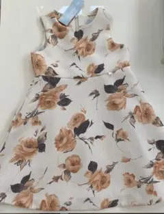 新品タグ☆タルティーヌエショコラ☆ワンピース 130