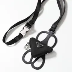 PRADA(プラダ) Re-Nylon三角ポーチ付スマホストラップ ブラック新品