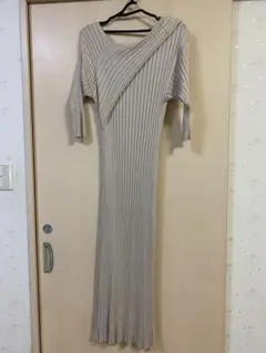 SNIDEL ベージュ リブ編み ニットワンピース