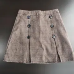 ★在庫処分タイムSALE中★チェック柄 プリーツスカート 黒いボタン付きS