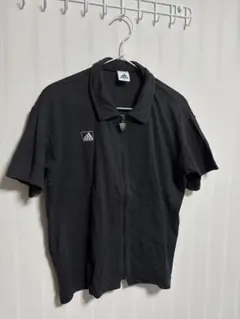 DESCENTE製adidas 半袖　ジップシャツ　短丈のサムネイル