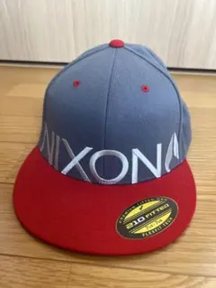 Nixon キャップ