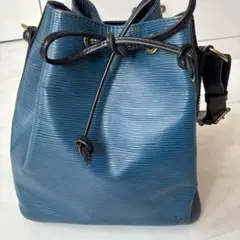 Louis Vuitton エピレザー バケットバッグ 青のサムネイル
