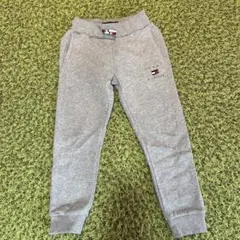 TOMMY HILFIGER 子ども用スウェットパンツ(110)