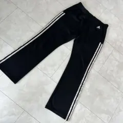 アディダス　トラックパンツ　フレア　L 黒ブラック　ジム　ダンス　ヨガ