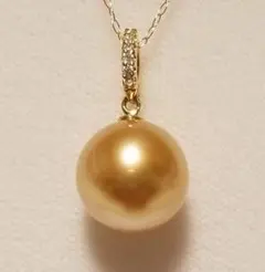 『新品・天然ゴールド』 白蝶真珠 ダイヤモンド 入りK18ペンダントトップ