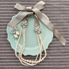 3連パールネックレス＆ピアスセット