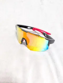 【新品】デカレンズ スポーツサングラス レインボーミラー (ブラック×レッド)