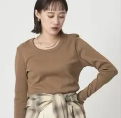 フライス Uネック Tシャツ