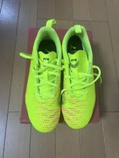 PUMA FUTURE サッカースパイク イエロー　21.5cmのサムネイル