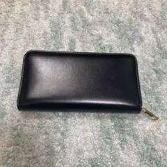 美品　シンプルな黒の長財布