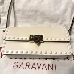 【希少・美品】VALENTINO ロックスタッズ23 ショルダーバッグ ホワイトのサムネイル