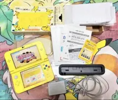 限定品　Newニンテンドー3DS LL ピカチュウイエロー　ポケモン