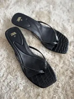 ZARA ミニマルストラップサンダル 37 昨年美品 トングサンダル