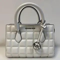 MICHAEL KORS ホワイト キルティング バッグ