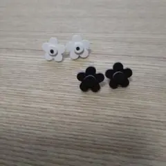 フラワーデザインピアス（ホワイト・ブラウン）