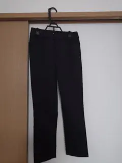 ANY SIS　ブラック カジュアルパンツのサムネイル