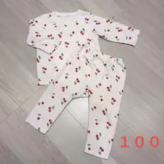 チェリー柄パジャマセット　フリース　100cm