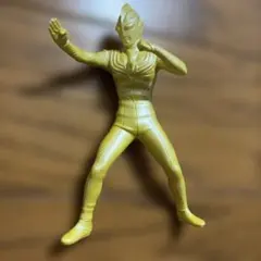 ウルトラマン ソフビ フィギュア ゴールドカラー - メルカリ